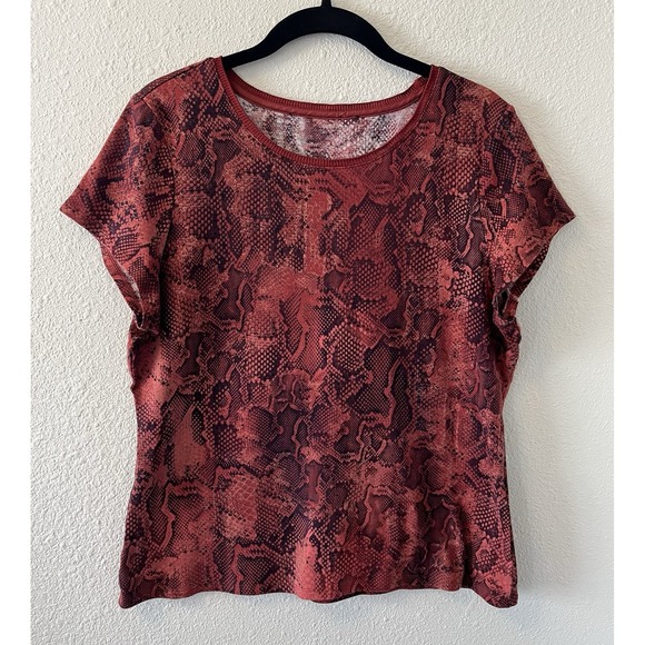 White House Black Market Tops - White House Black Market Women's T-Shirt Size L Red Snakeskin Print Pima Cotton